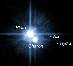 Księżyce Plutona.jpg