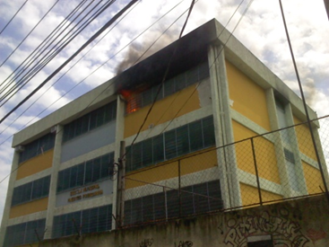 Incêndio na Escola em 2012.png