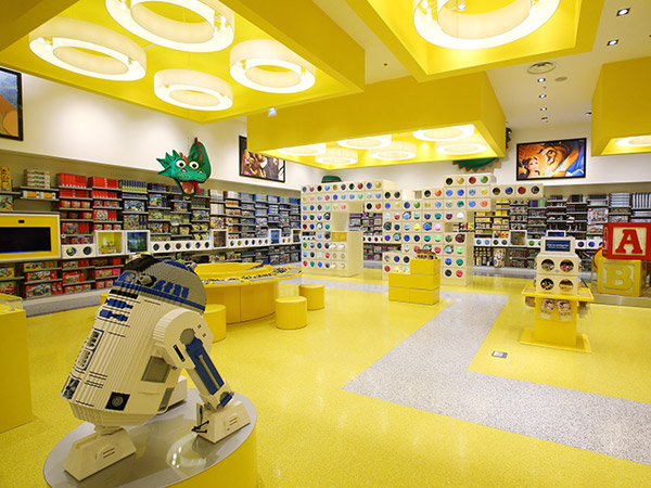 The Lego Store Disneyland Paris Brickipedia The Lego Wiki