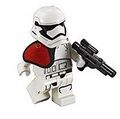 75104-stormtrooperofficer.jpg
