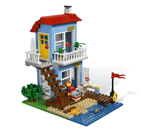 Seaside house 3.png