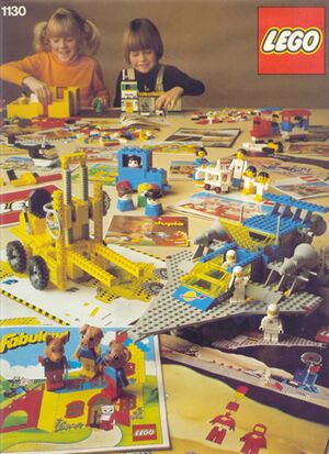 1130-1130 Storage Folder for Building Instructions box.jpg