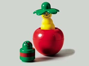 2503-Musical Apple.jpg