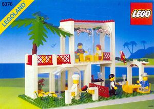 6376 Breezeway Café.jpg