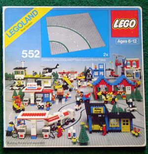 552-Curved Road Plates.jpg