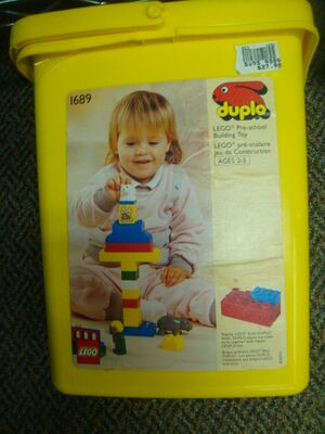 1689 Zoo Babies Bucket.jpg