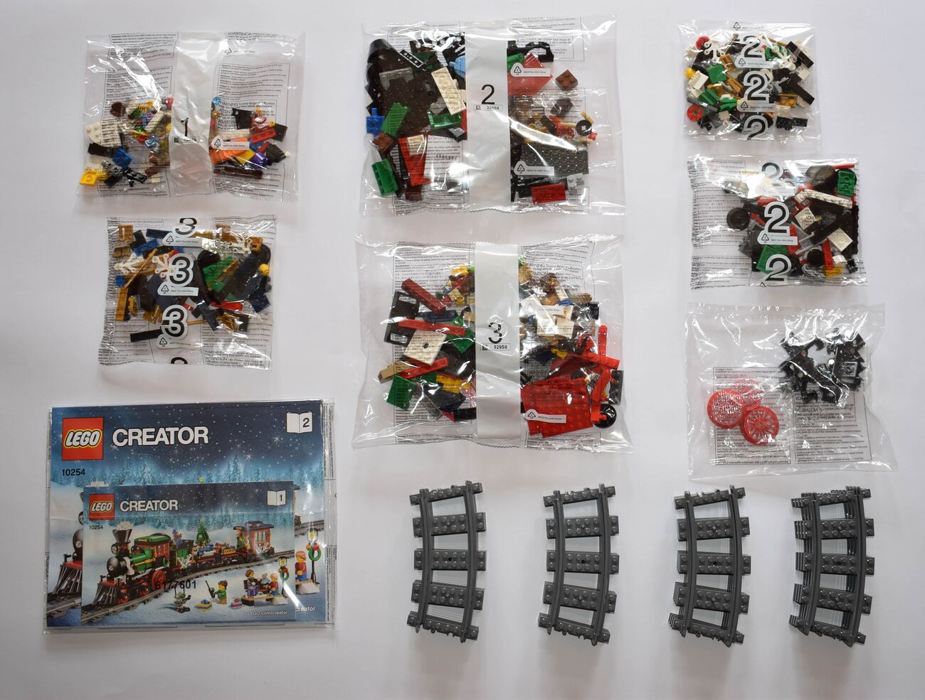 Review:10254 Winter Holiday Train - Brickipedia, the LEGO Wiki