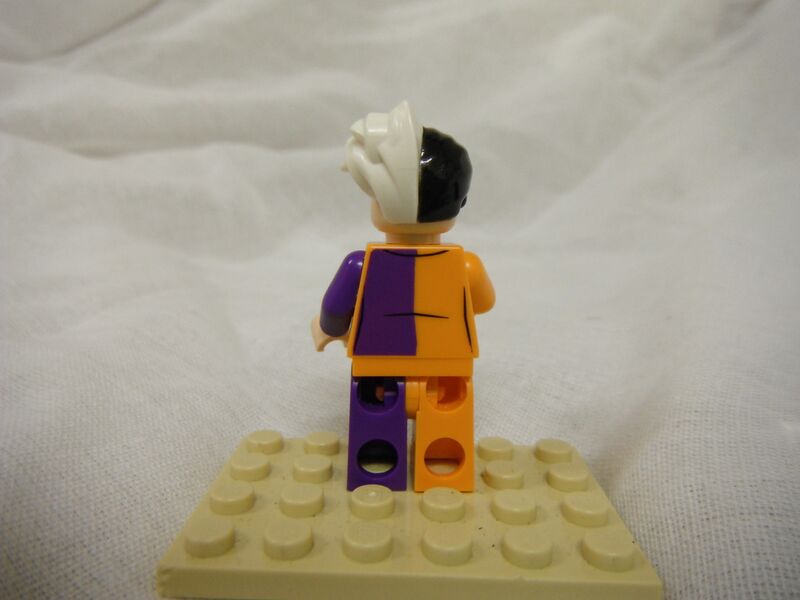 File:Review6864 010.JPG