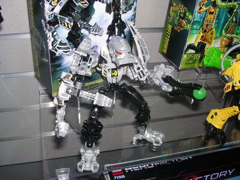 File:Thunder (Hero Factory).jpg