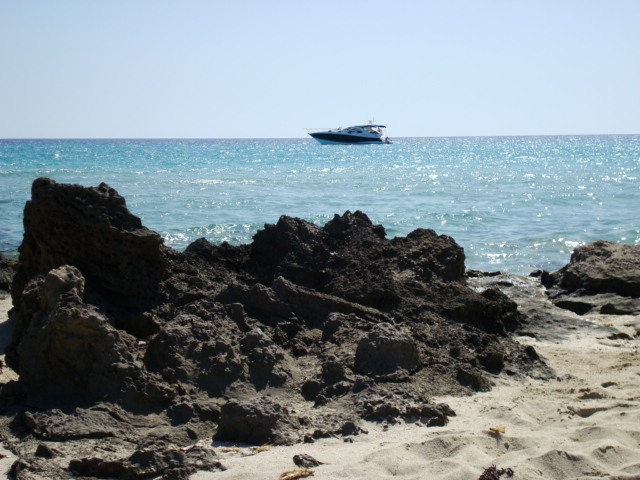 Ebony sand Formentera.jpg