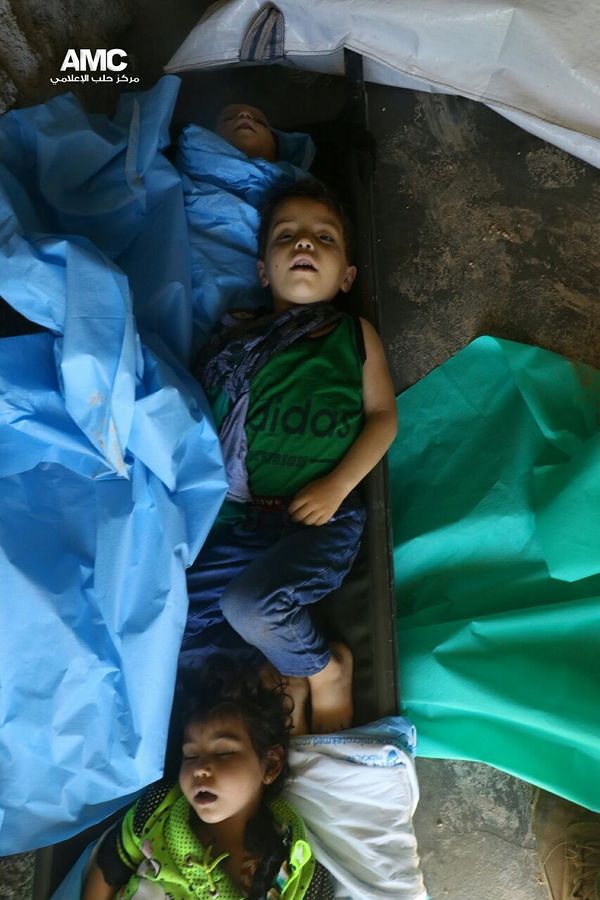 Khan Sheikhoun dead children top view.jpg