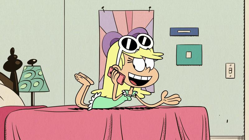 File:S10E06B Leni talks to Claude.png