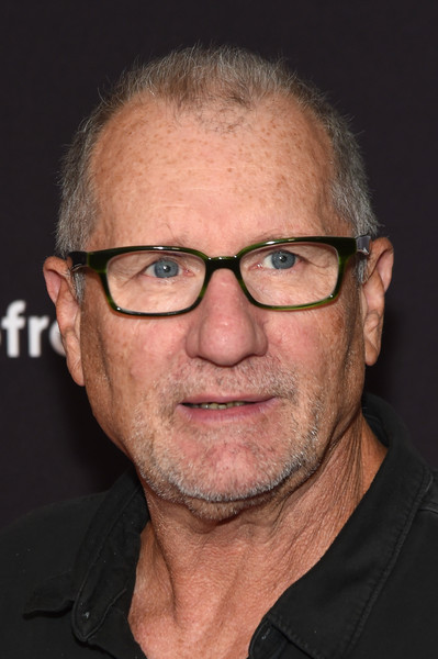 Ed O'Neill - Family Guy Wiki - Ed O'Neill Height – TV Dad's True Height
