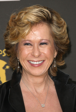 Yeardley Smith.png