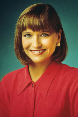 Jan Hooks.png