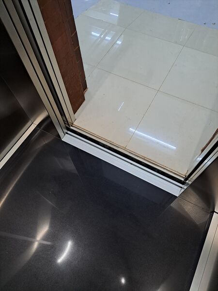 File:S3000 Door Sills.jpg