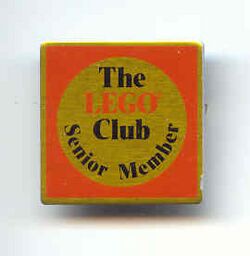 Pin08-The Lego Club UK Badge Senior Member.jpg