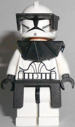 Clone Trooper Commander.jpg
