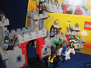 6073 Knight's Castle - Brickipedia, the LEGO Wiki
