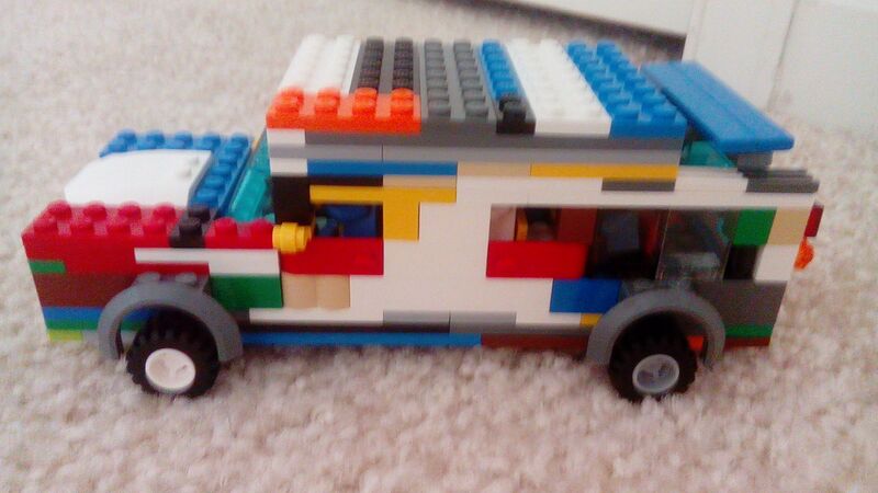 Fan:Minivan - Brickipedia, the LEGO Wiki