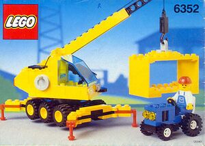 6352 Cargomaster Crane.jpg