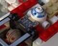 6212 R2-D2 im Cockpit.JPG