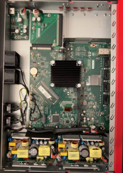 File:WatchGuard Firebox M590 Internal.jpeg