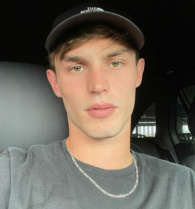 Connor Wilder - Urapopstar