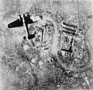 Heinkel He III over London 7 Sep 1940.jpg