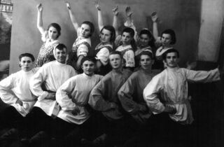 Танцевальный коллектив ДК (1955).jpg